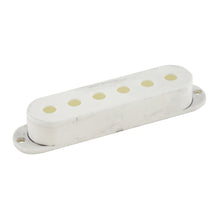 Load image into Gallery viewer, Stratocaster pickup cover set (52/52/52mm)
