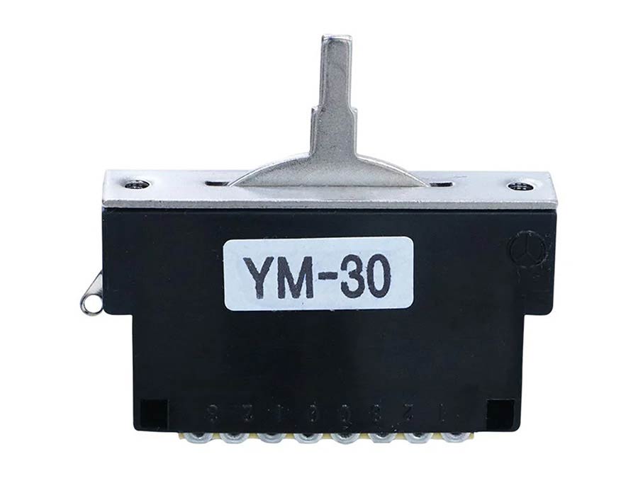 Lever switch 3-way, closed model, 1 5/8 inch spacing, with white cap