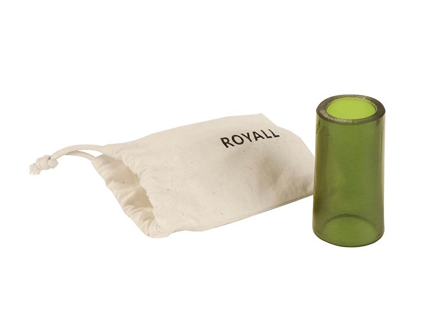Approximately 5,5 cm long glass slide made of a real bottle.