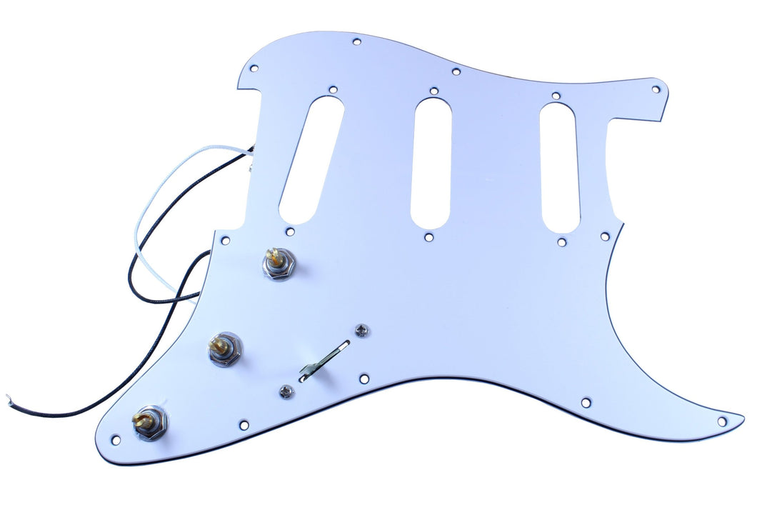 Loaded Stratocaster pickguard (USA and Mexican Fender size)